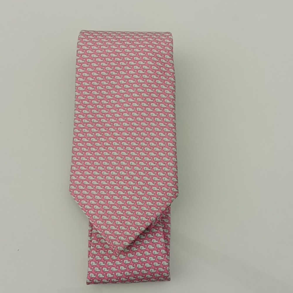 Vineyard Vines Men's Classic Whale Tie